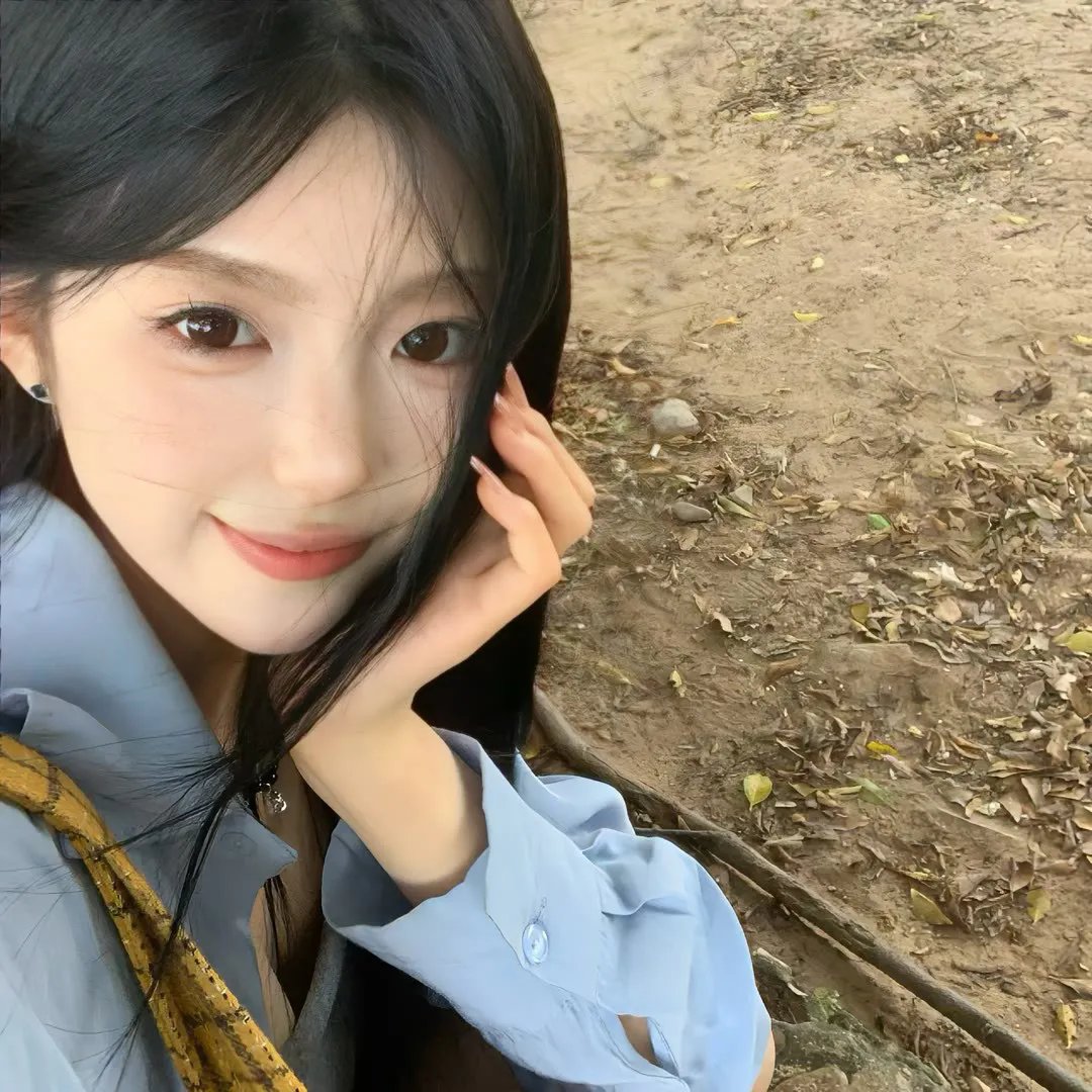 玉米上的麻雀
